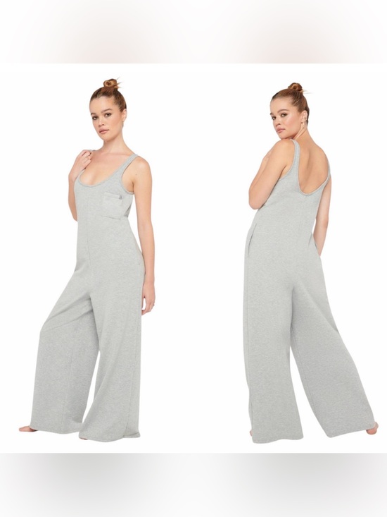 Savage X Fenty Pants - NWT SAVAGE x FENTY
Essential Relaxed Jumpsuit XL
Gray Sleeveless Wide Leg
